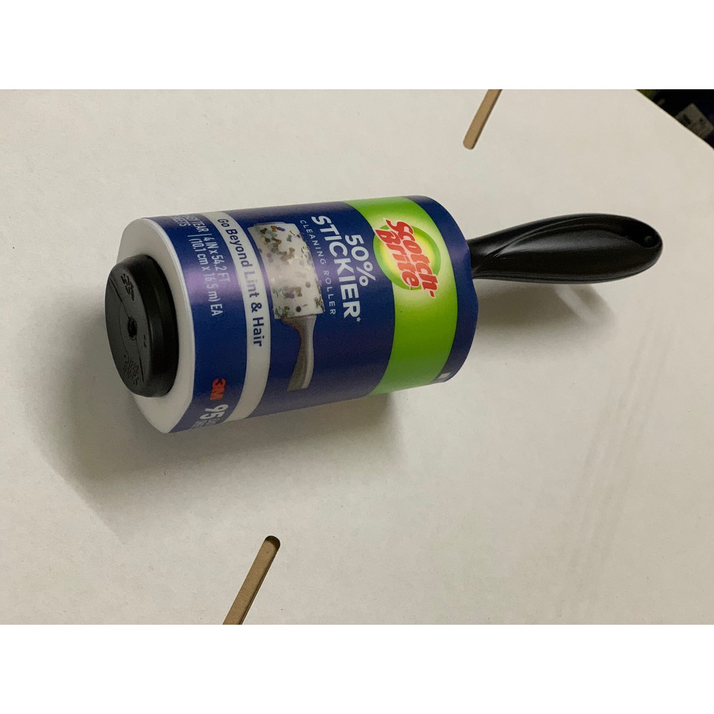Cây lăn bụi Scotch - Brite 50% Stickier Cleaning Roller  của Mỹ