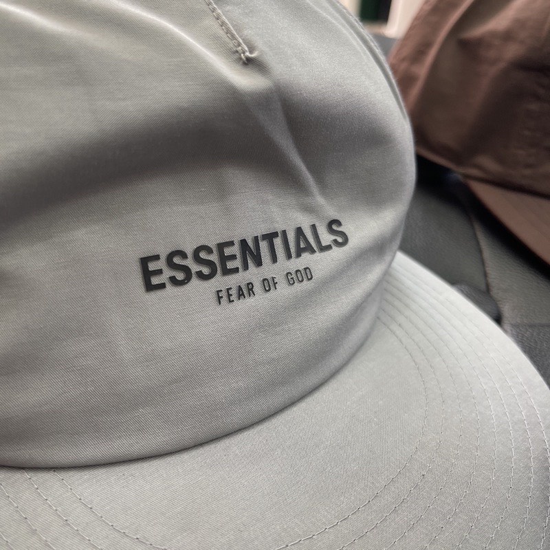 Mũ FOG Fear Of God ESSENTIALS Retro Crown Strapback, Mũ lưỡi trai FOG ESSENTIALS