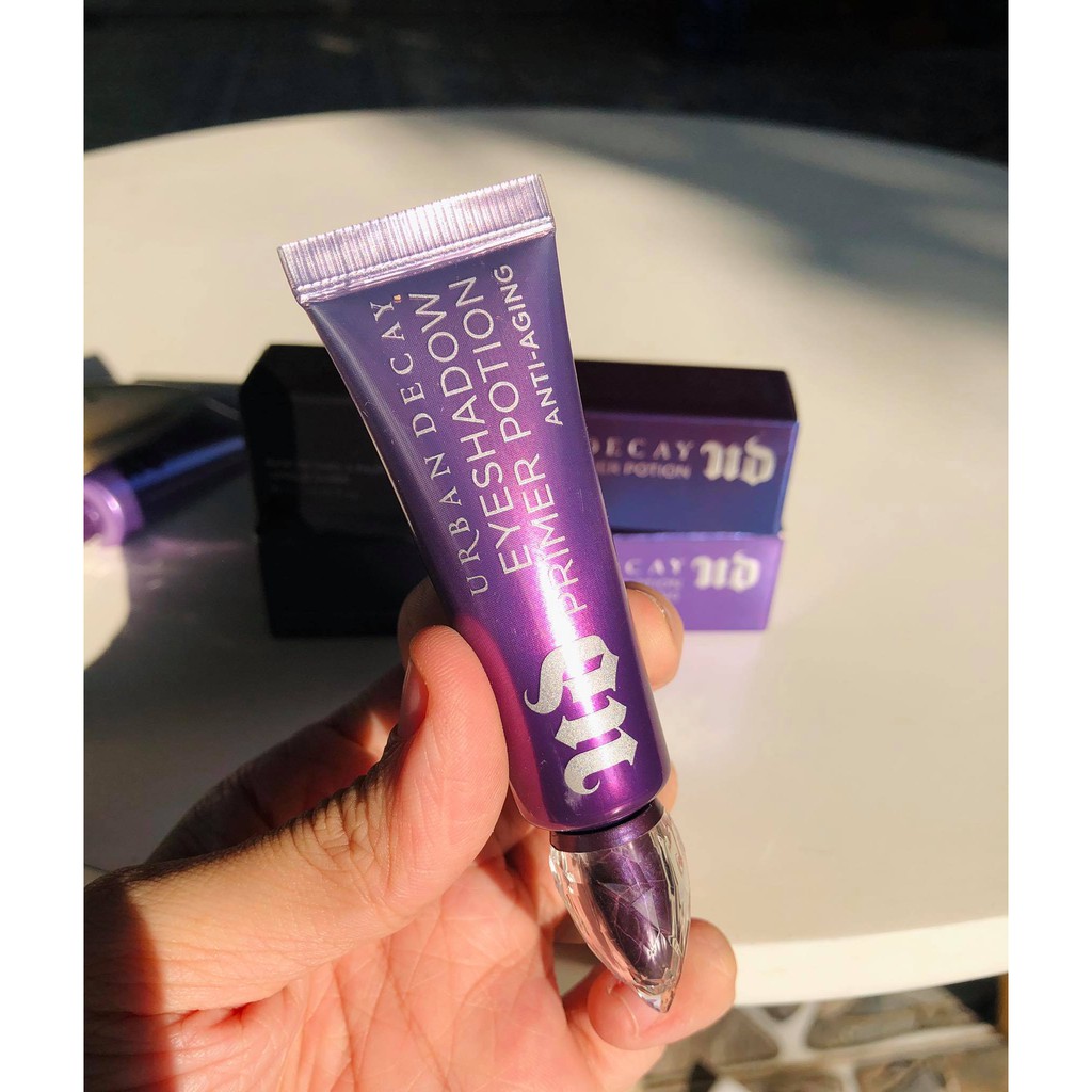 Lót mắt Urban Decay Eyeshadow Primer Potion | BigBuy360 - bigbuy360.vn