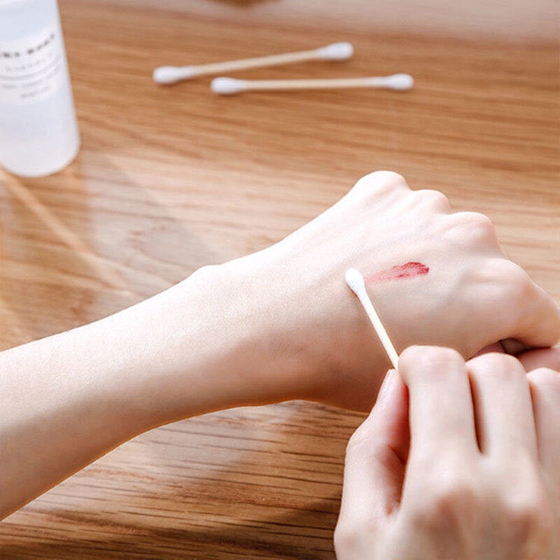 Hộp 30-100 Tăm Bông cotton Hai Đầu Thân Gỗ Dùng Cho Trang Điểm Em Bé