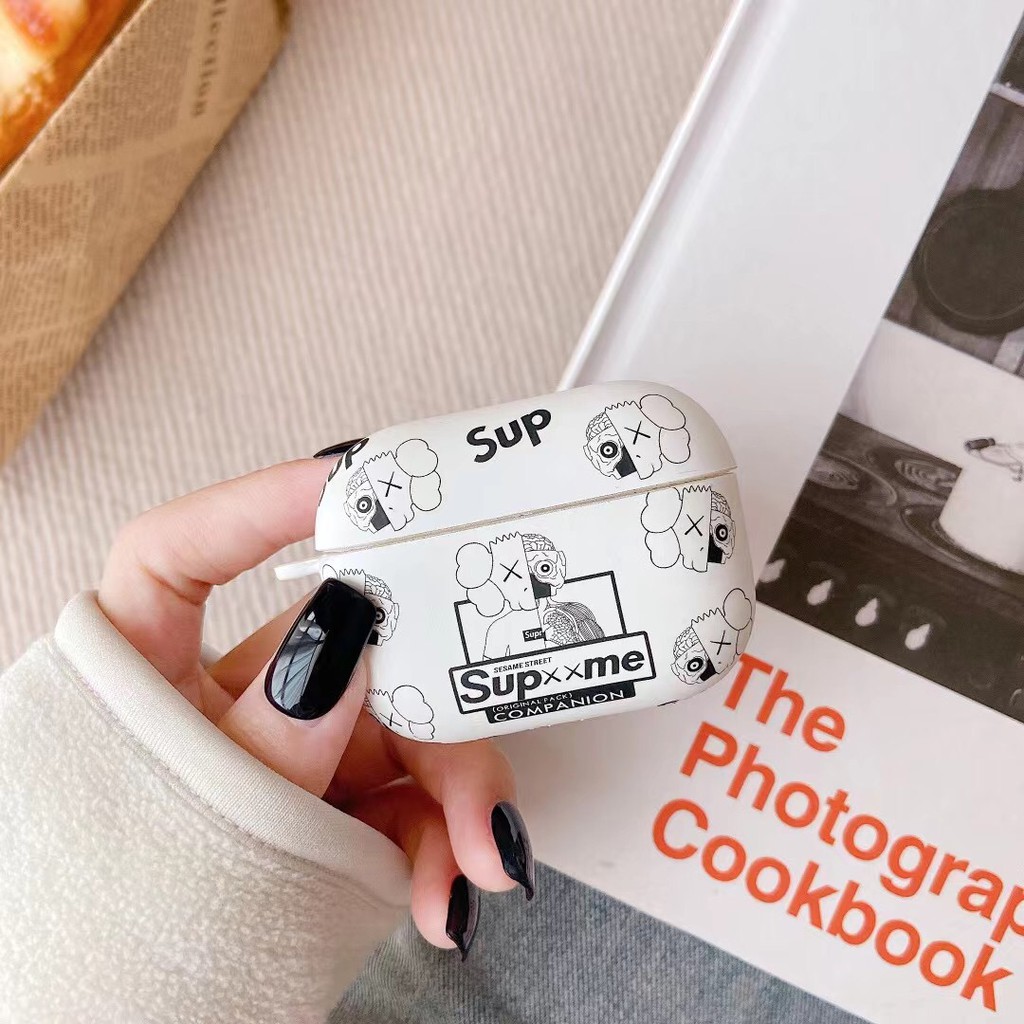 Vỏ Bảo Vệ Hộp Sạc Tai Nghe Airpods 1 / 2 / Pro Hình Kaws Sesame Street Độc Đáo | BigBuy360 - bigbuy360.vn