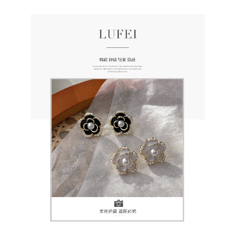 Bông tai hoa trà thanh lịch phong cách Hàn Quốc