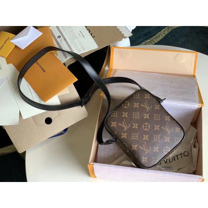 Túi đeo chéo LO.UIS VUI.TTON