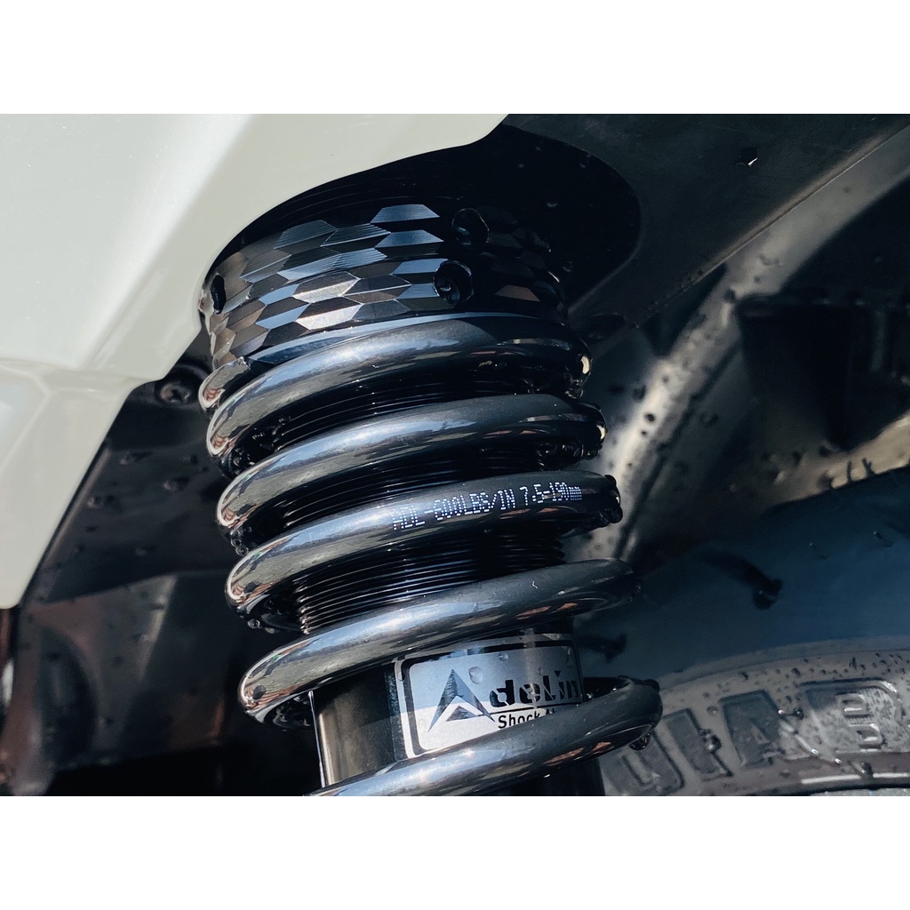 Phuộc sau Adelin không bình dầu đen ti vàng cho Wave Dream