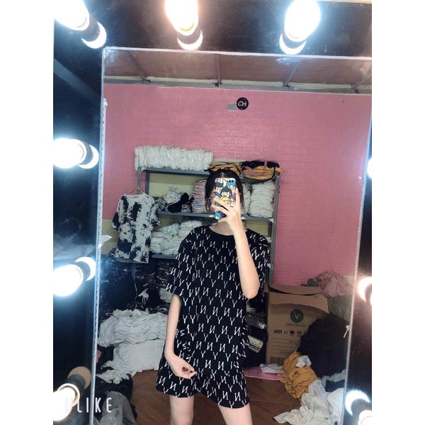 Sét bộ hoạ tiết chữ N và Y, form unisex, có 2 màu đen và trắng nha. Sét gồm cả áo thun và quần đùi nhé