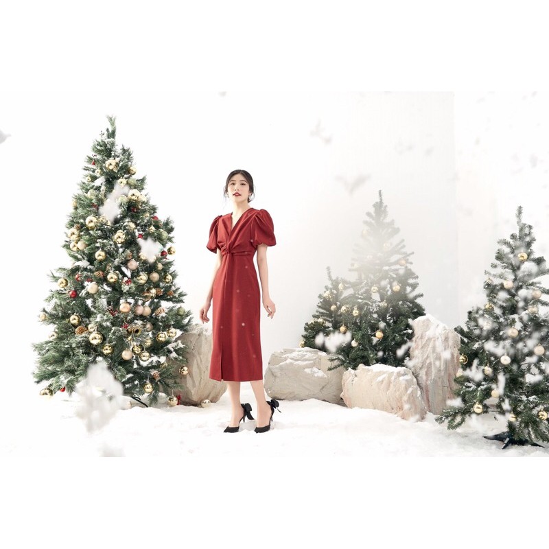 ĐẦM VÁY MERRY 8 RẬP THIẾT KẾ - DÁNG MAXI DÀI KHÔNG KÈM HOA CÀI | BigBuy360 - bigbuy360.vn