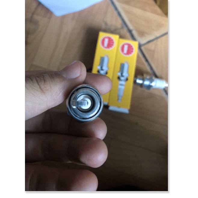 Buri Bugi NGK 2 thì máy cưa máy cắt cỏ chính hãng giá rẻ