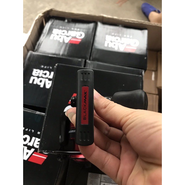 Máy câu ABU GARCIA BLACKMAX SP10,20,30,60 tương đương 1000,2000,3000,5000 hàng  hót