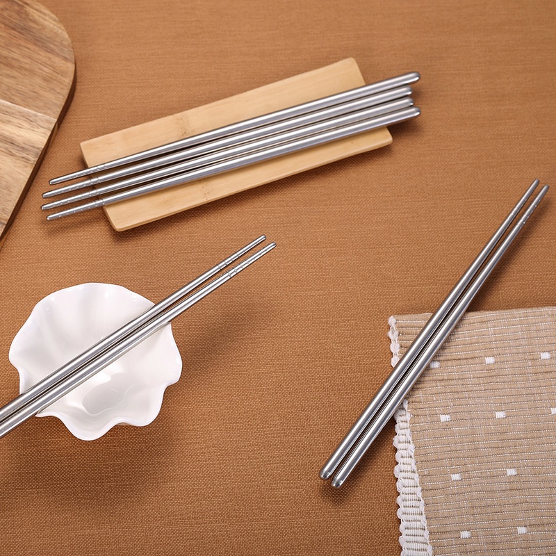 Set 2 Đôi Đũa Ăn Bằng Thép Không Gỉ Chịu Nhiệt Cao Chống Trượt