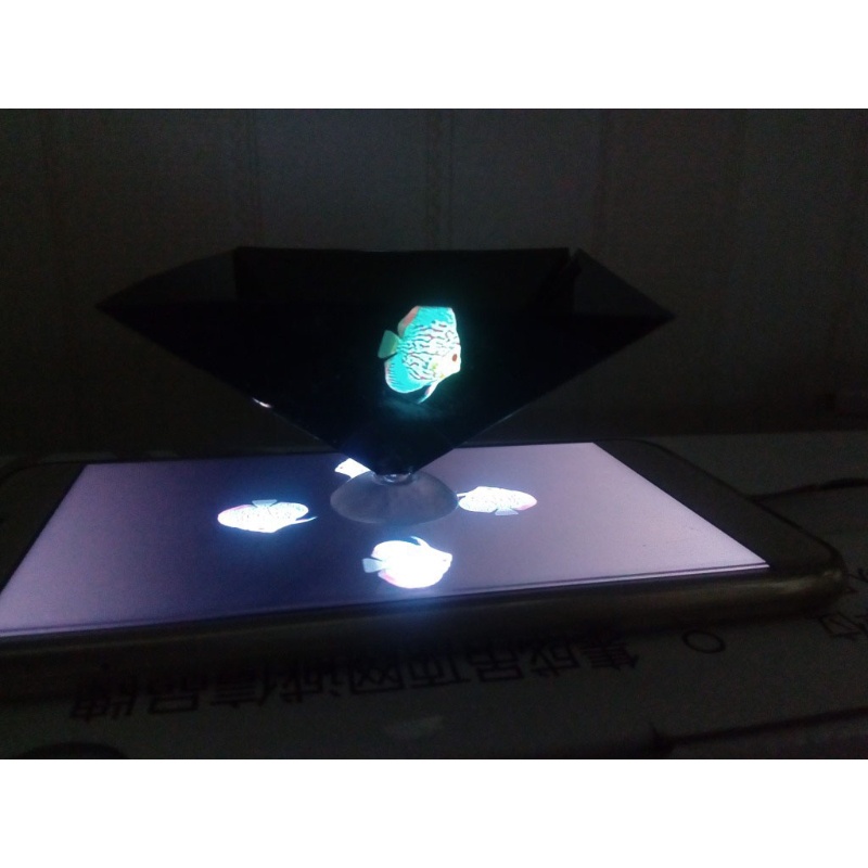 Máy chiếu 3D hologram cho điện thoại di động độc đáo
