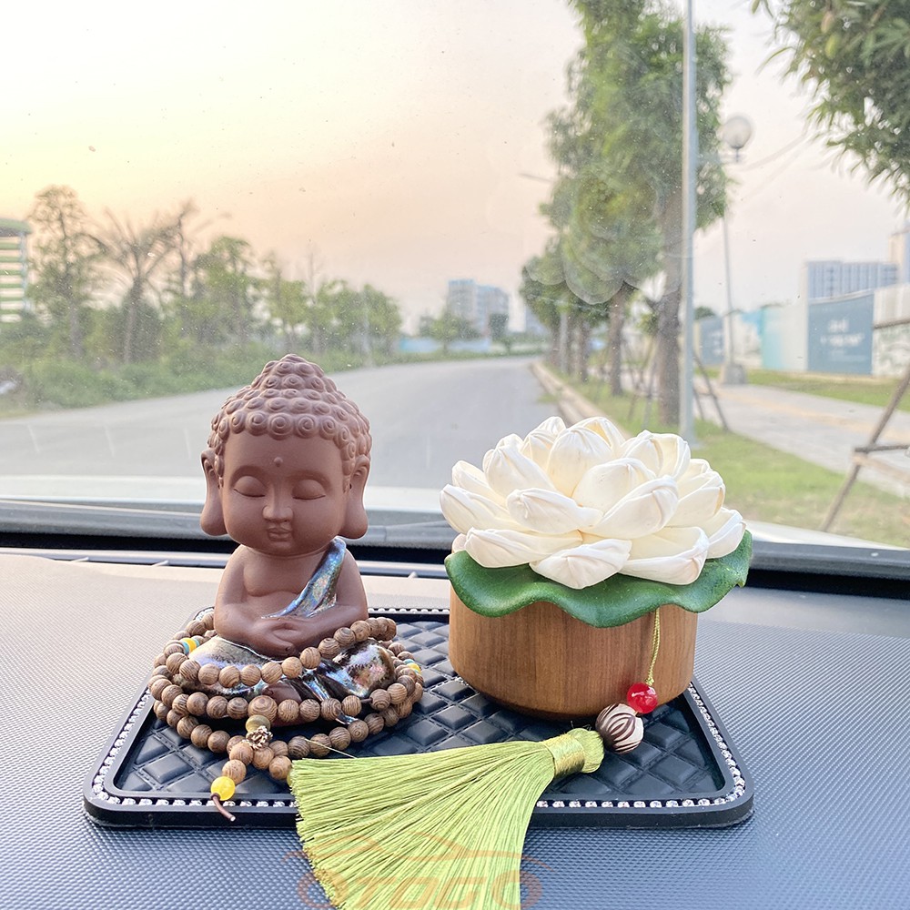 Set Tượng Phật Gốm Và Mộc Liên Hoa , Trang Trí Taplo Ô Tô Cao Cấp , Tượng Phật Thích Ca và Hoa Sen Để Ô Tô