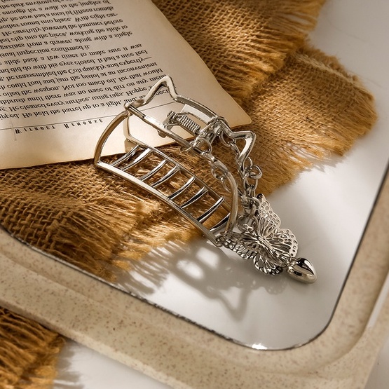 Kẹp Tóc Dây Xích Kim Loại Ba Chiều Hình Bướm Phong Cách Hàn Quốc Thanh Lịch