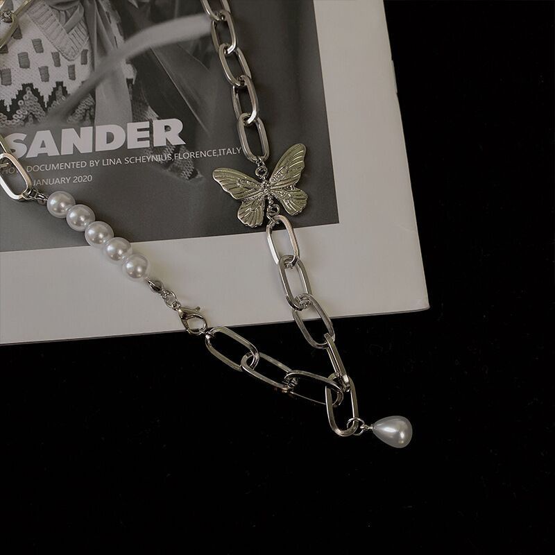 Vòng cổ Dáng Ngắn Phối Mặt Hình Bướm Đính Ngọc Trai Thời Trang Cá Tính