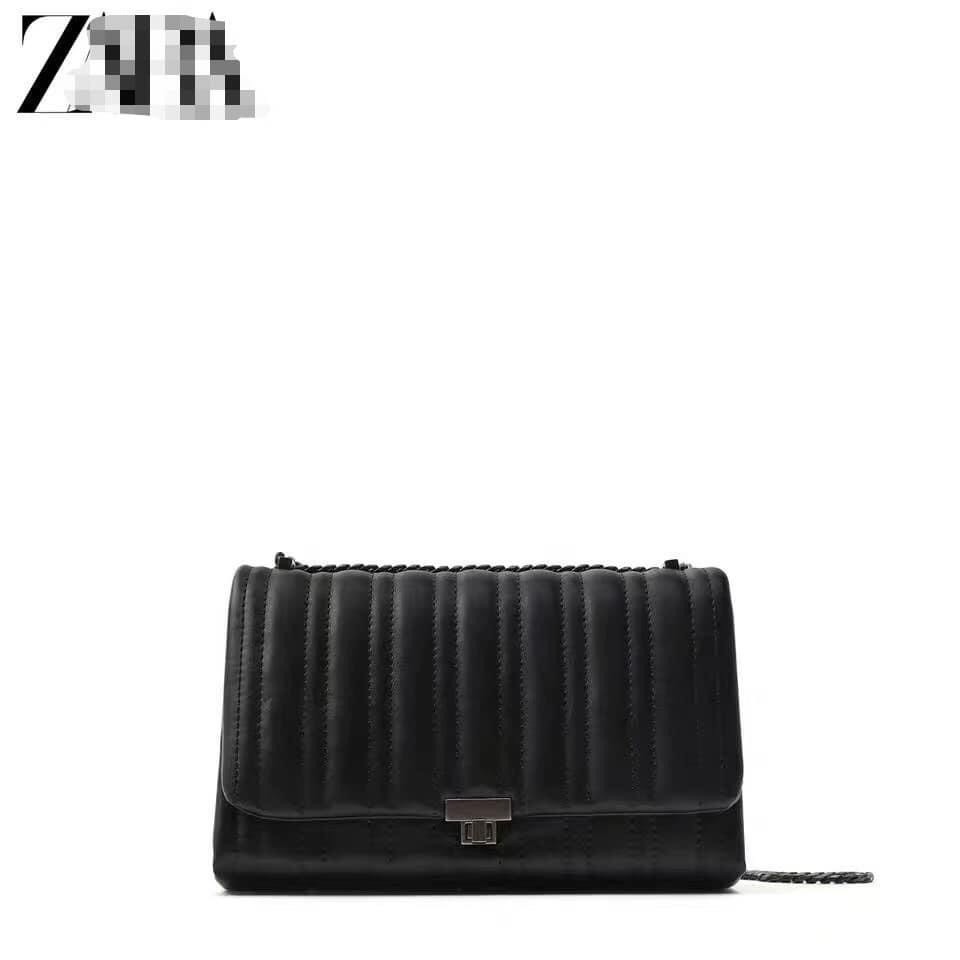 Túi xinh 2 màu đen và kem