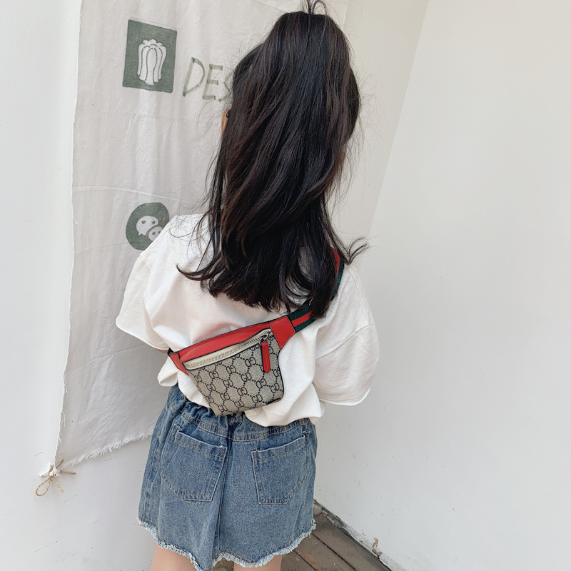 Túi đeo chéo in hoa phong cách retro thời trang cho bé gái