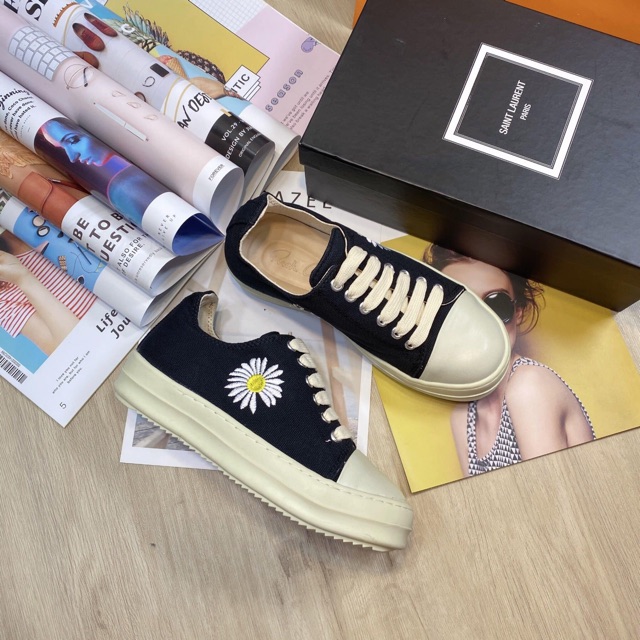 (Video Thật) Giầy nữ sneaker rick hoa cúc trắng đế thơm (box vs bill) | BigBuy360 - bigbuy360.vn