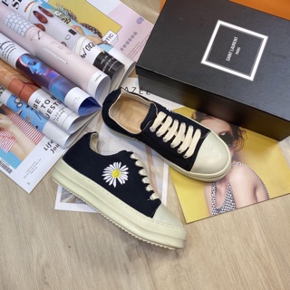 (Video Thật) Giầy nữ sneaker rick hoa cúc trắng đế thơm (box vs bill)