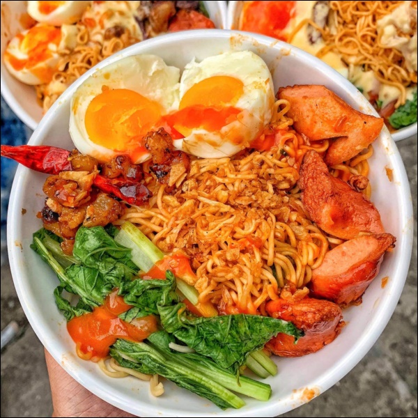 Mì trộn trứng muối cay / bò kim chi cay/hải sản cay Vifon gói 105g