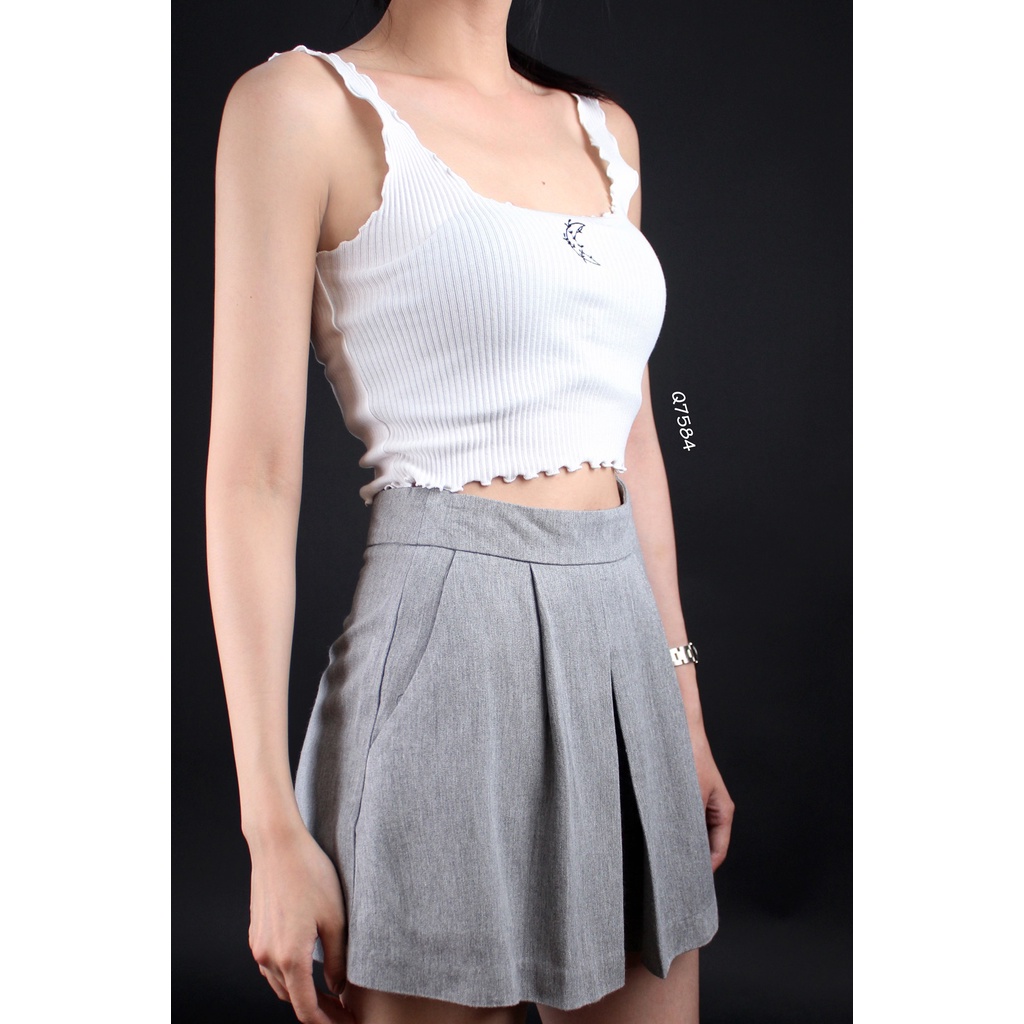 Q7584 - Áo thun gân croptop F21 2 dây, xoắn lai, thêu hình mặt trăng