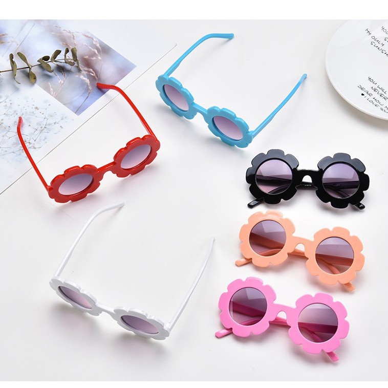 Mắt kính thời trang, kính râm cho bé 2-9 tuổi hình bông hoa mẫu mới nhất 2021, mã 1380 | BigBuy360 - bigbuy360.vn