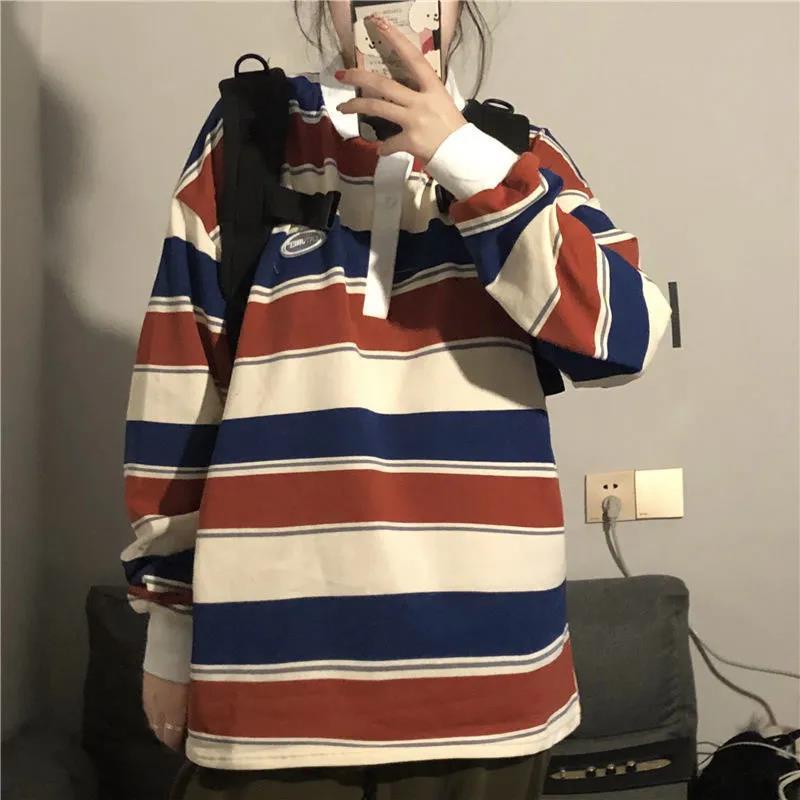 Áo thun tay dài có cổ phong cách retro