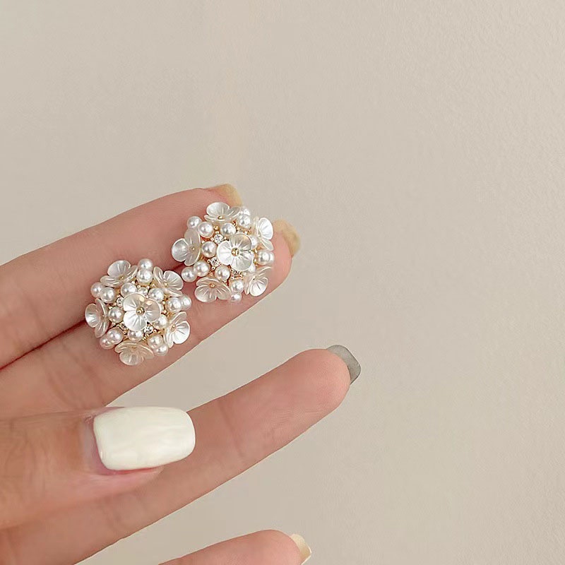 Bông Tai Hình Hoa Đính Đá Ngọc Trai Đơn Giản Thời Trang Hàn Quốc