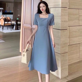 Váy xoè hở lưng thắt nơ