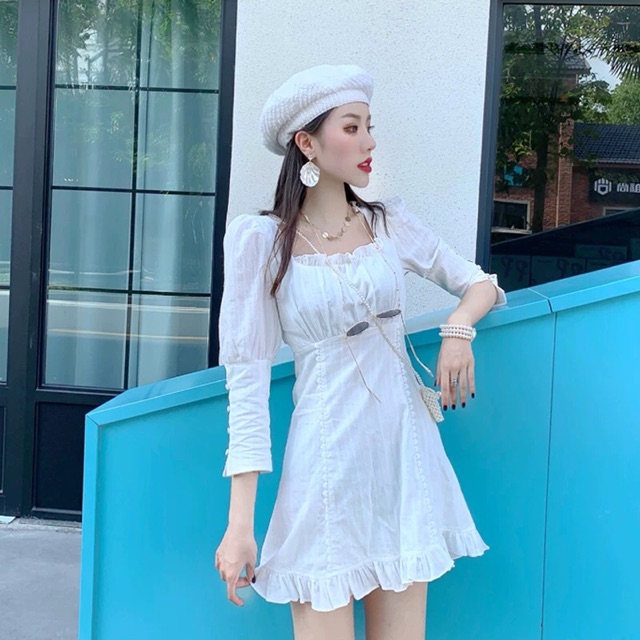 Váy trắng cổ vuông tay dài Hàn Quốc