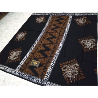 Mi Mô Hình Tòa Tháp Của Nhân Vật The Batik Sarong Chính Hãng