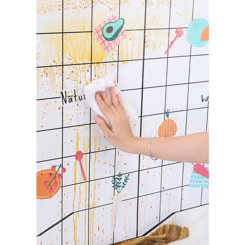 1M decal tráng nhôm cách nhiệt dán tường nhà bếp khổ 60cm có sẵn keo dán DB98