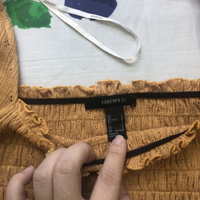 Croptop Nhún Ngực F21 - Size L