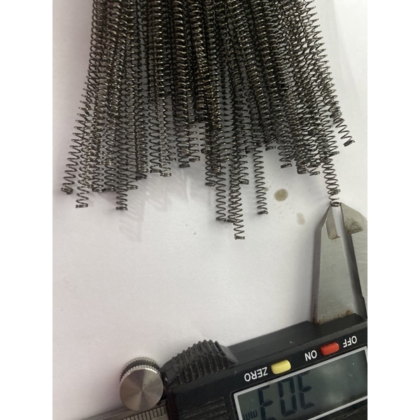 2 sợi lò xo nén phi 3 dài 200mm