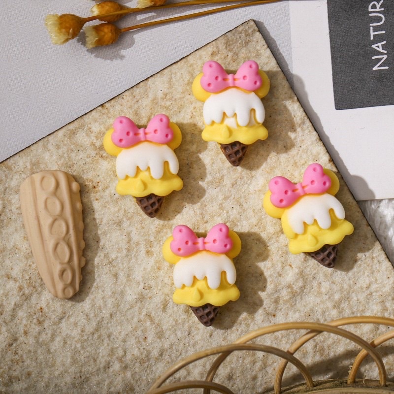 Charm trang trí móng, phụ kiện trang trí khung in dấu chân tay