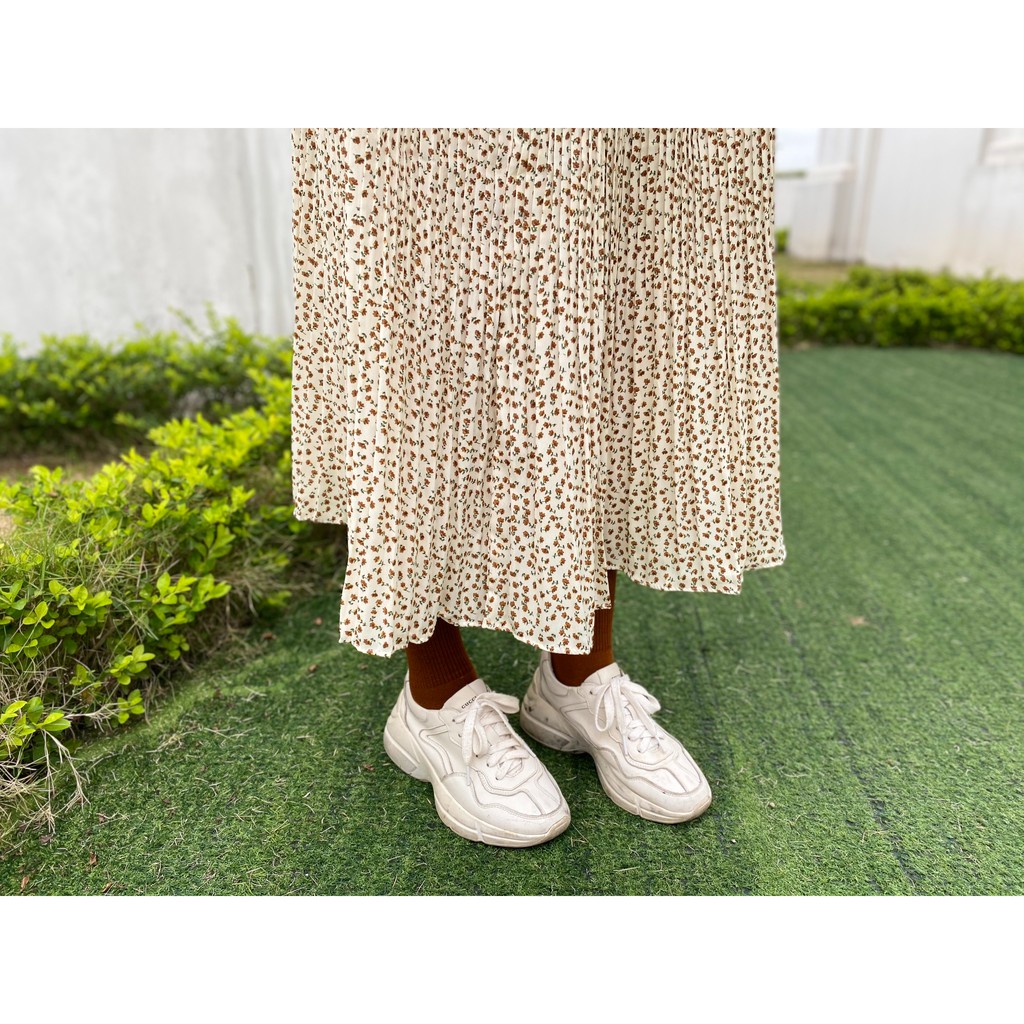 [Ảnh thật/Clip cận chất] Chân váy hoa xếp li nhỏ Ulzzang style Chân váy hoa nhí màu trắng vintage dáng dài Quảng Châu