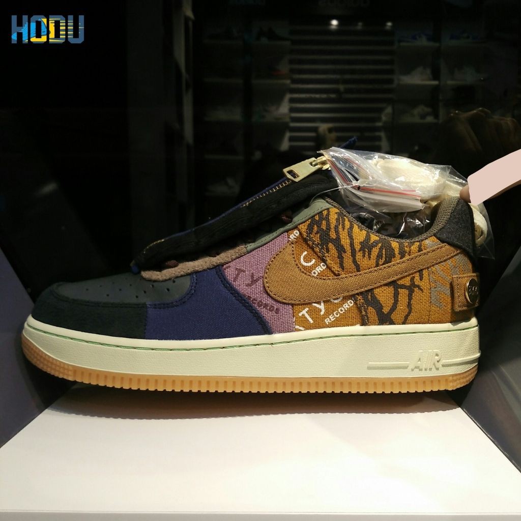 Giày thể thao Travis Scott X Air Force 1 Low “Cactus Jack”