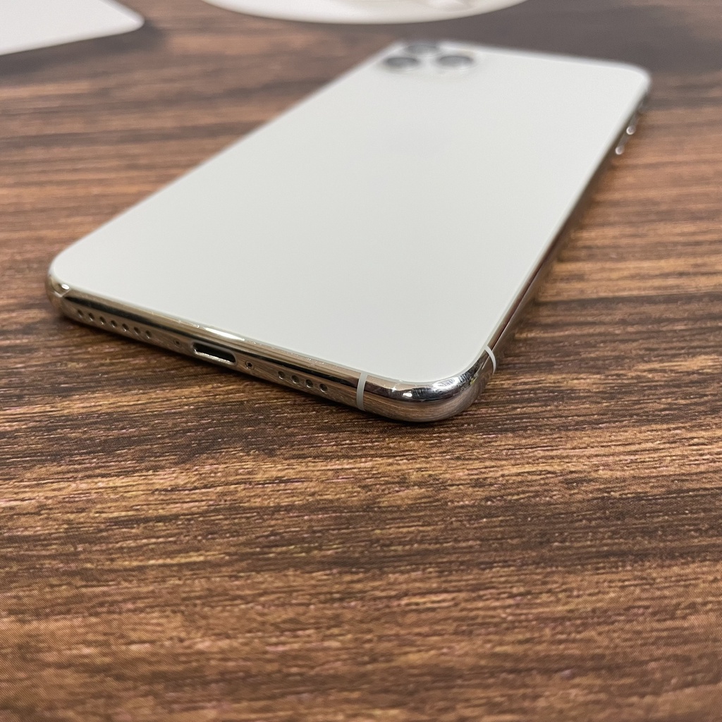 Điện thoại Aiphôn IP11 pro max bản 64 GB bản Hàn có thể tắt âm chụp ảnh với IOS 15