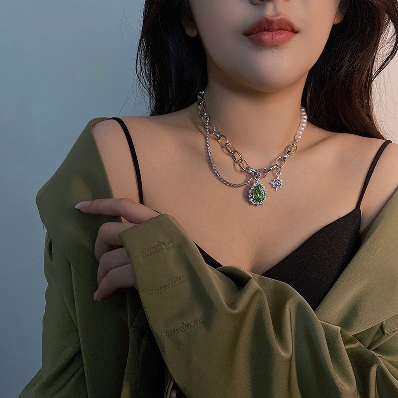 Vòng cổ màu ngọc lục bảo thời trang sang trọng 22870