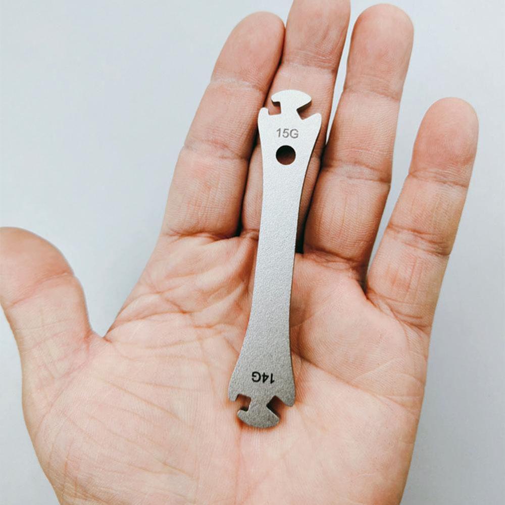 Cờ lê MMULCK dùng tháo gỡ căm xe đạp màu đen