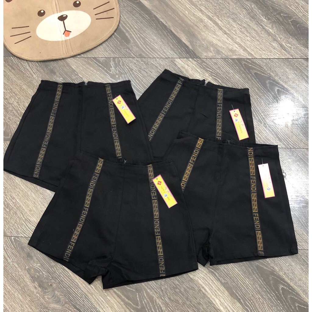 Quần short kaki hàng line màu chữ hiệu sang chảnh xinh