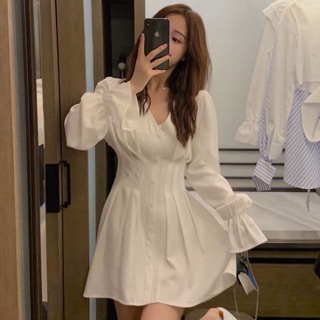 Đầm trắng chiết eo tiểu thư