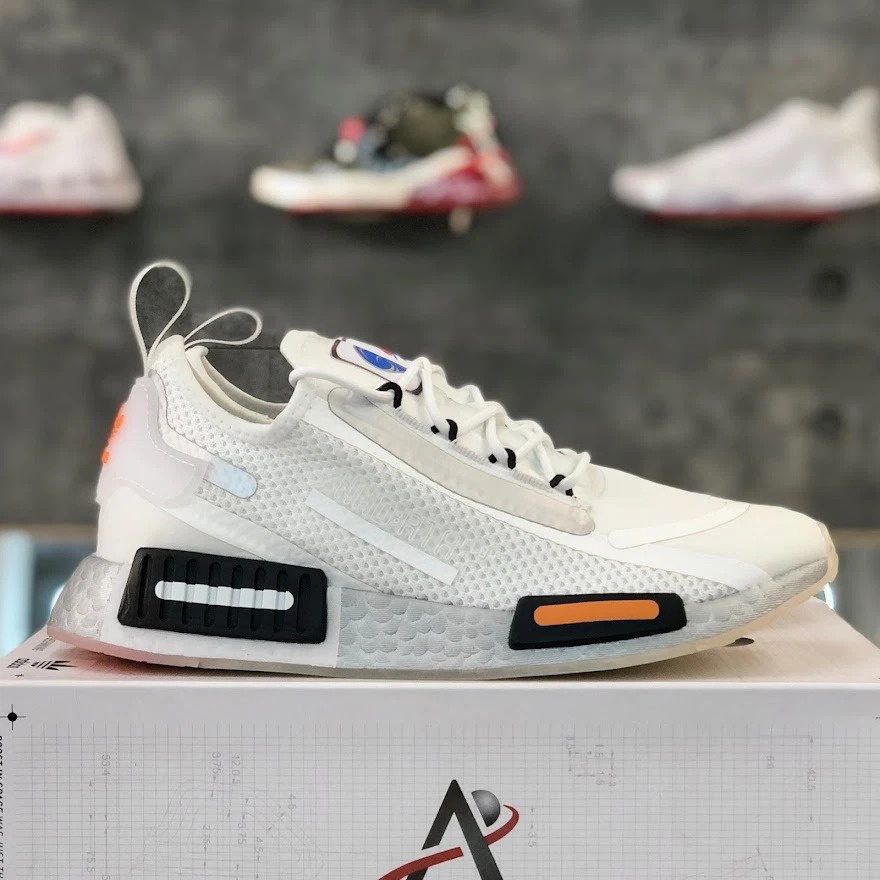 Giày chính hãng adidas NMD R1 Spectoo NASA 'Cloud White' - FX6818