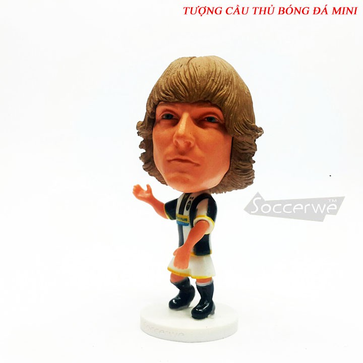 Tượng cầu thủ bóng đá Pavel Nedved