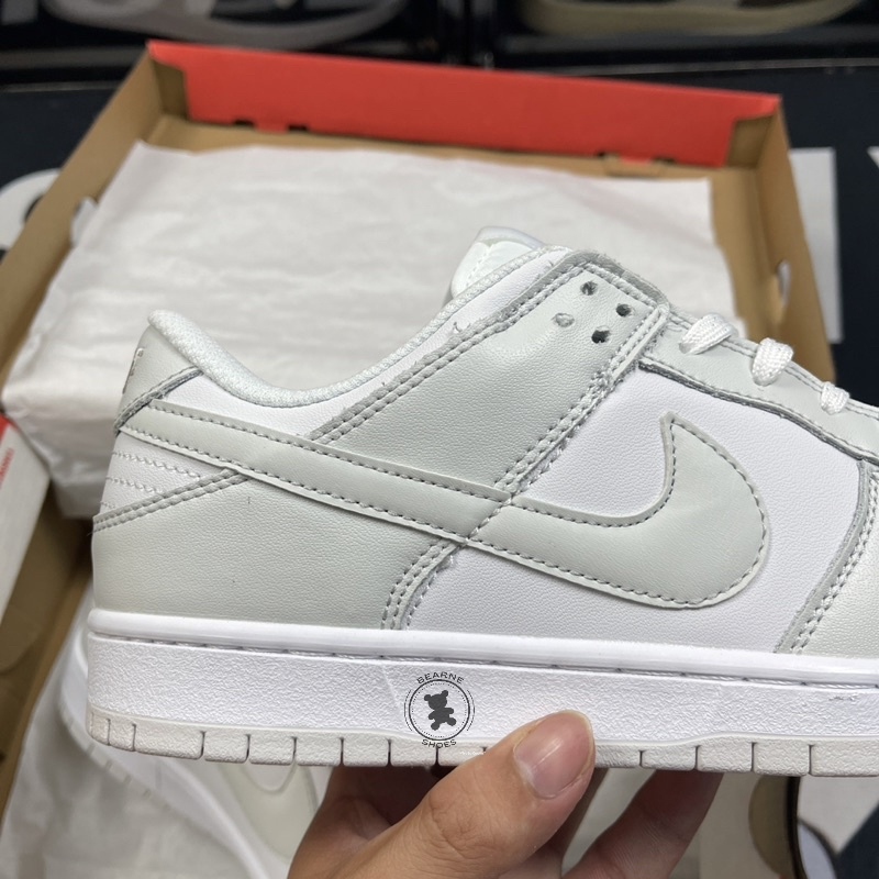 Giày sneaker SB Dunk Low White , Giày sb dunk full trắng Bản đẹp - Fullbox kèm dây phụ | Bearne Shoe