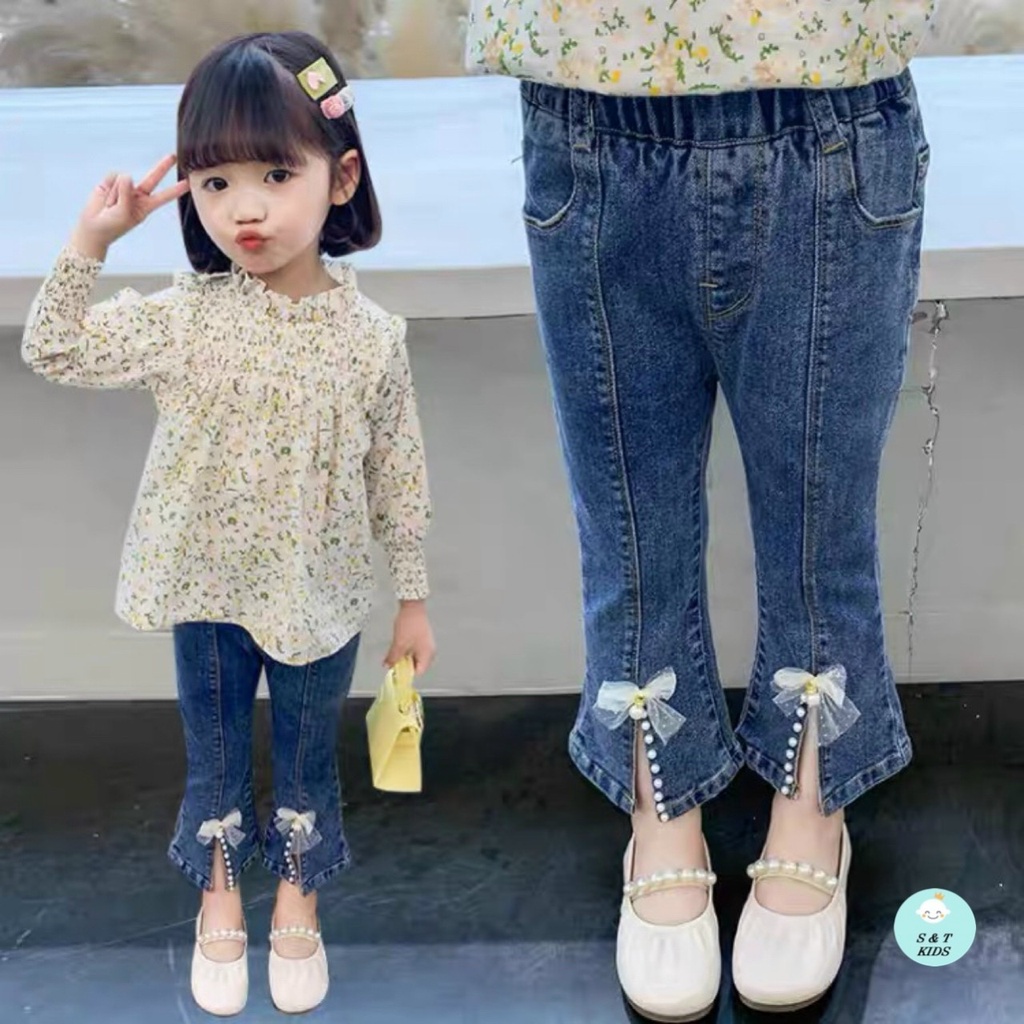 Quần bò ống loe đính Ngọc cho bé gái