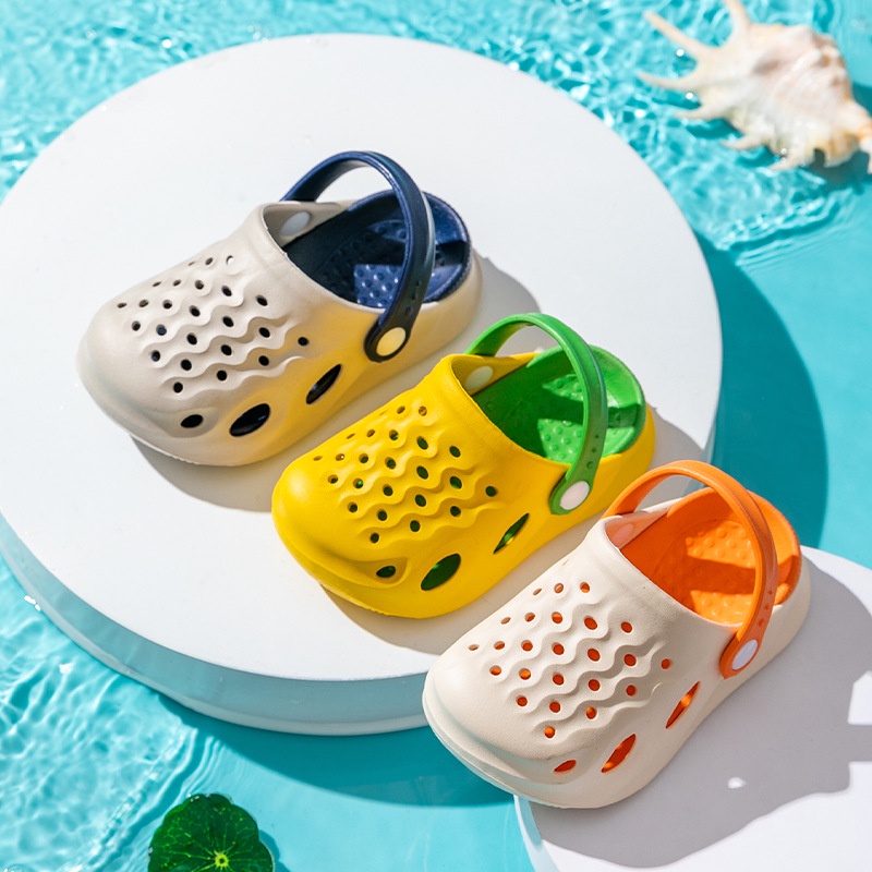 Dép Sandal Đục Lỗ Chống Trượt Thời Trang Đi Biển Mùa Hè Cho Bé