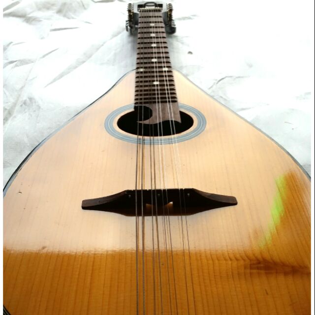 Đàn mandolin tại sài gòn bình dương thủ đức lái tbieeu gò vấp thuận an bình tbanhj tbur dầu một phú nhuận tân bình quận
