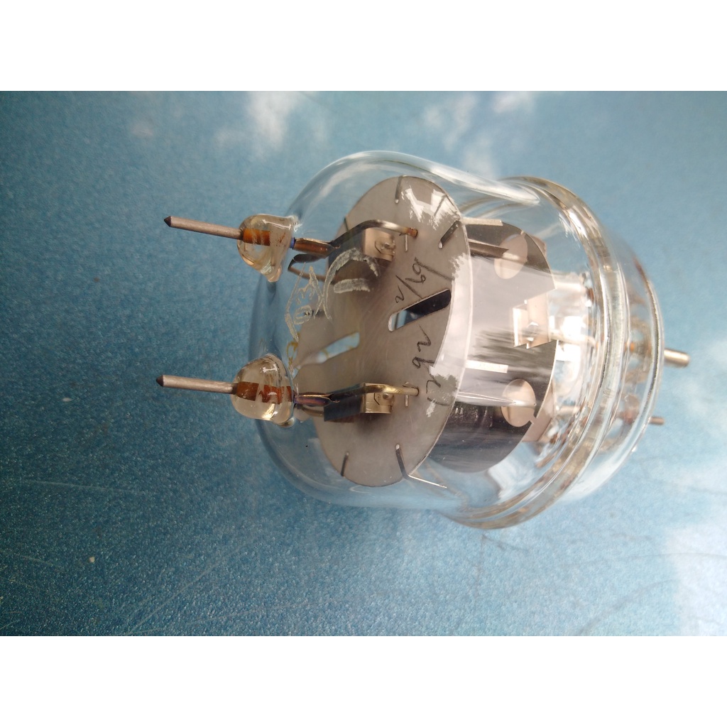 Ống điện tử FU-32 amply