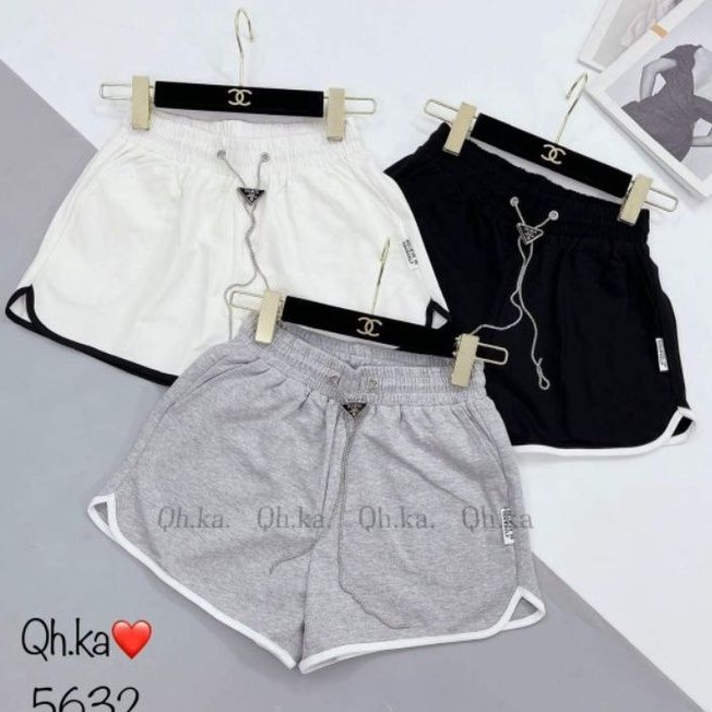 Quần sooc kèm dây xích tag hàng QCL1
