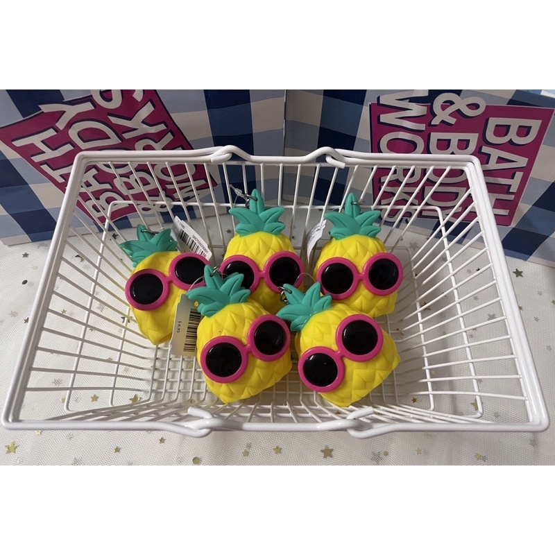 Móc treo gel rửa tay khô Bath & Body Works