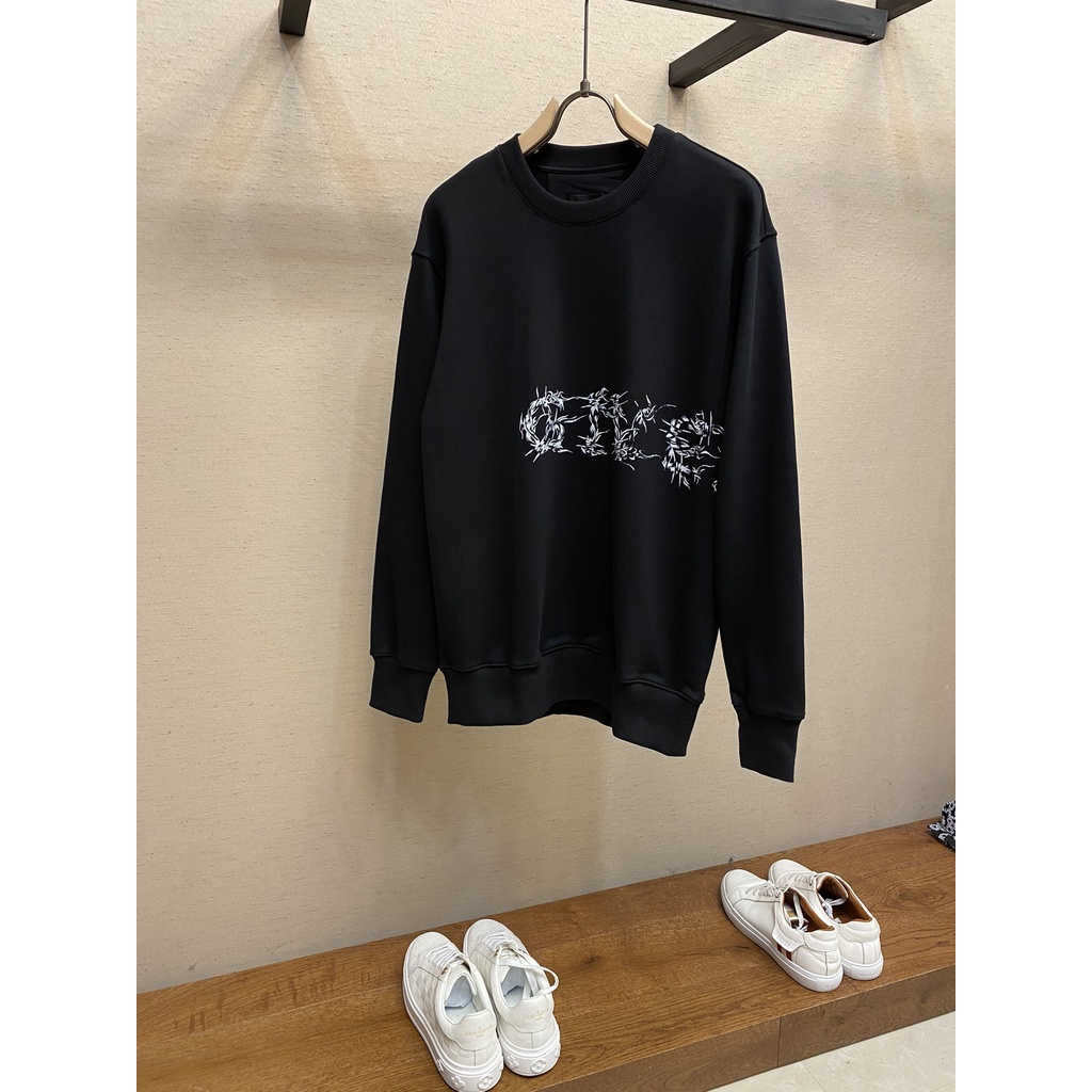 Áo thun nam tay dài in chữ Givenchy cá tính